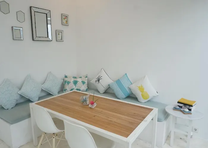 Peko - 1 Bed - *